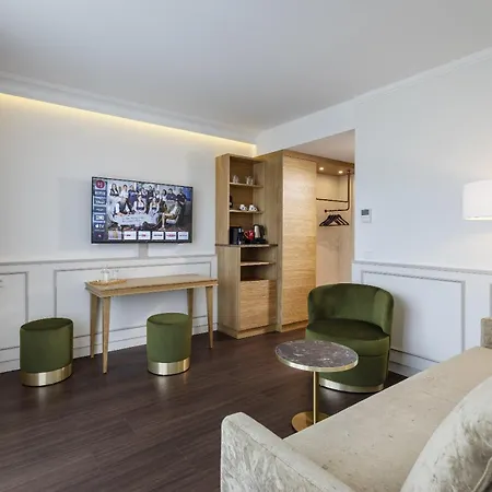 Arcotel Castellani Готель 4*