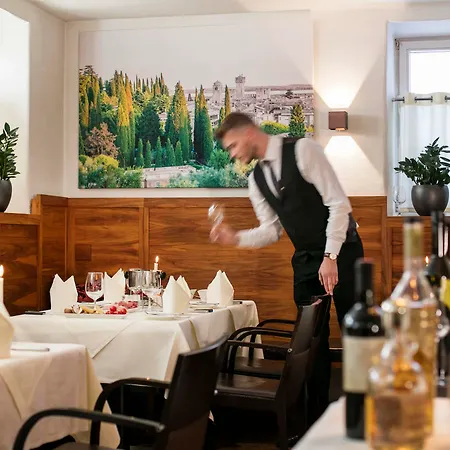 Hotel Arcotel Castellani - Nahe Stadtzentrum 4*
