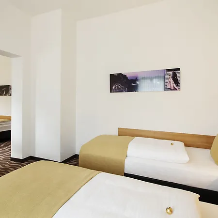 Arcotel Castellani Hotel 4*
