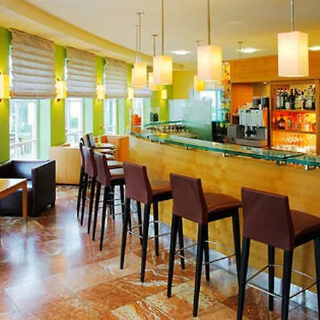 Arcotel Castellani Hotel 4*